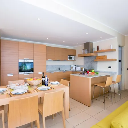 Sant' Andrea Vista Apartament *